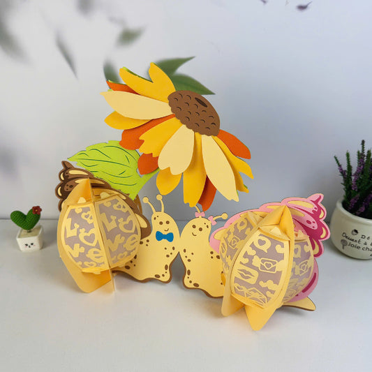 Snail Couple - 3D Animal Lantern File  - Cricut File  - VEKTOR KRAFT