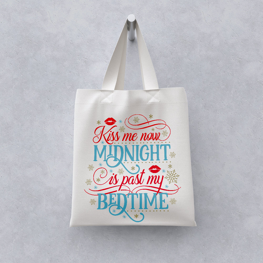 Kiss Me Now Midnight Is - Cricut File - VEKTOR KRAFT