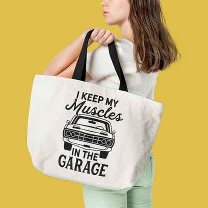 I Keep My Muscles In The Garage - Cricut File - VEKTOR KRAFT