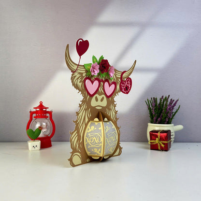 Highland Cow Valentine - 3D Valentine Paper Lantern File  - Cricut File  - VEKTOR KRAFT