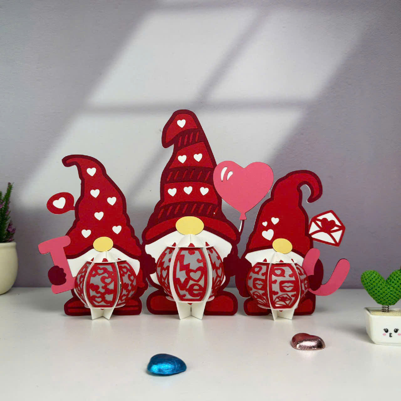 Gnome Valentine - 3D Valentine Paper Lantern File  - Cricut File  - VEKTOR KRAFT